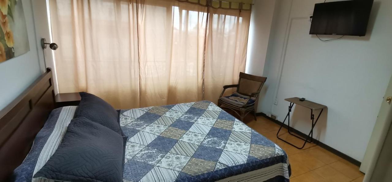 Hospedaje En Temuco - Sector Centro - Cercano A Los Terminales Ngoại thất bức ảnh