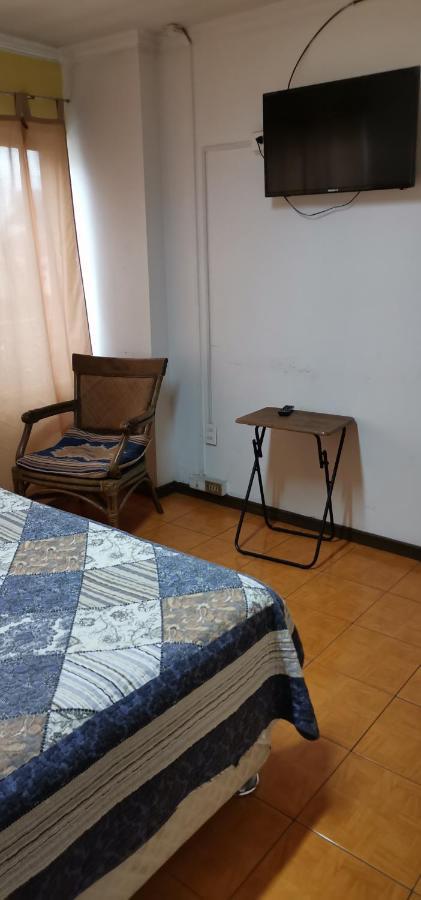 Hospedaje En Temuco - Sector Centro - Cercano A Los Terminales Ngoại thất bức ảnh